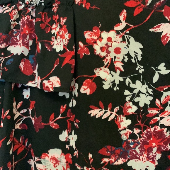 Xhilaration Ladies multi coloured blouse sized XXL - Picture 3 of 6